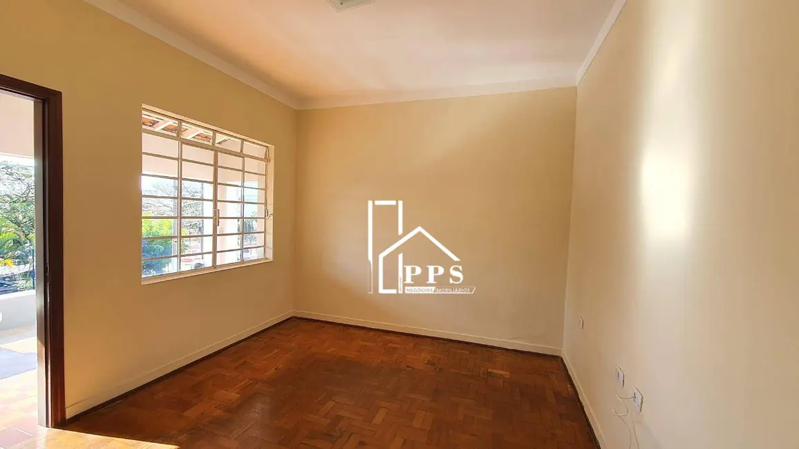 Foto 5 de Casa com 2 quartos à venda, 366m2 em Centro, Vinhedo - SP