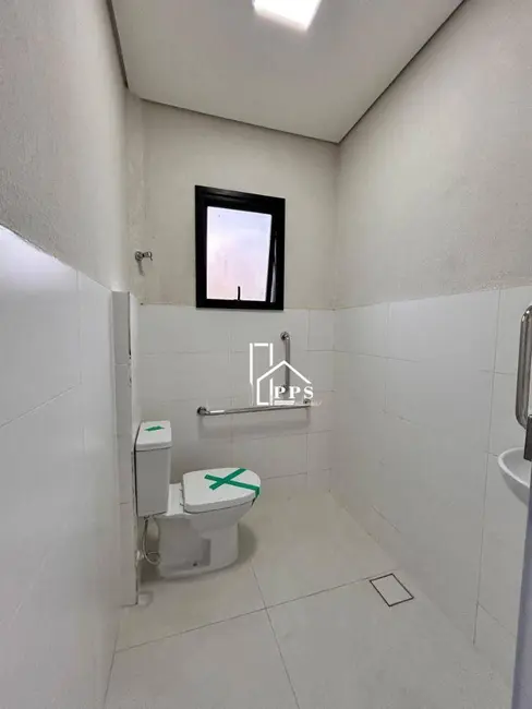 Armazém / Galpão à venda e para alugar, 250m2 em Marambaia, Vinhedo - SP - imagem 5 Foto 5 de Armazém / Galpão à venda e para alugar, 250m2 em Marambaia, Vinhedo - SP
