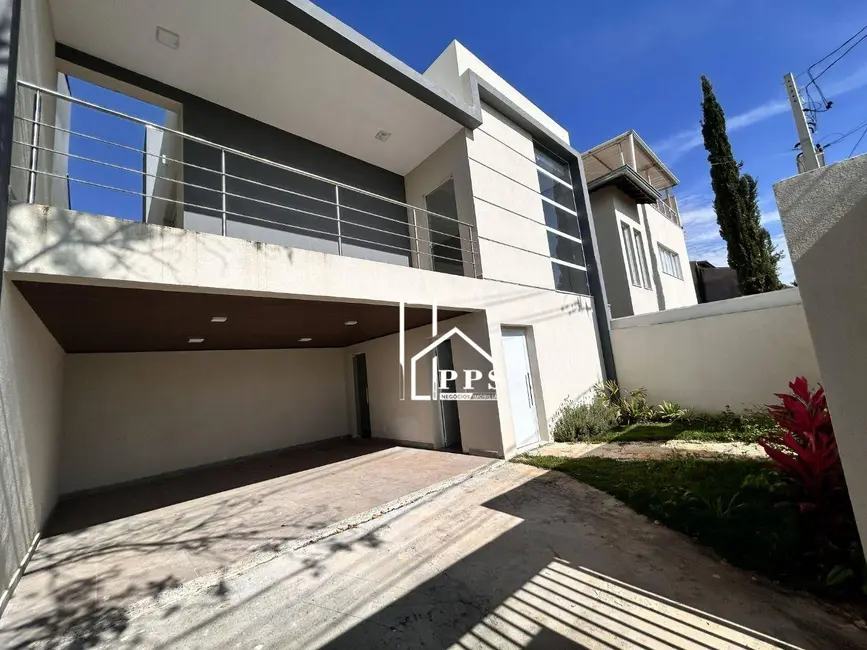 Foto 1 de Casa com 3 quartos à venda, 250m2 em Pinheirinho, Vinhedo - SP