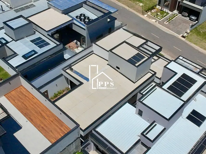 Foto 5 de Casa de Condomínio com 3 quartos à venda, 300m2 em Valinhos - SP