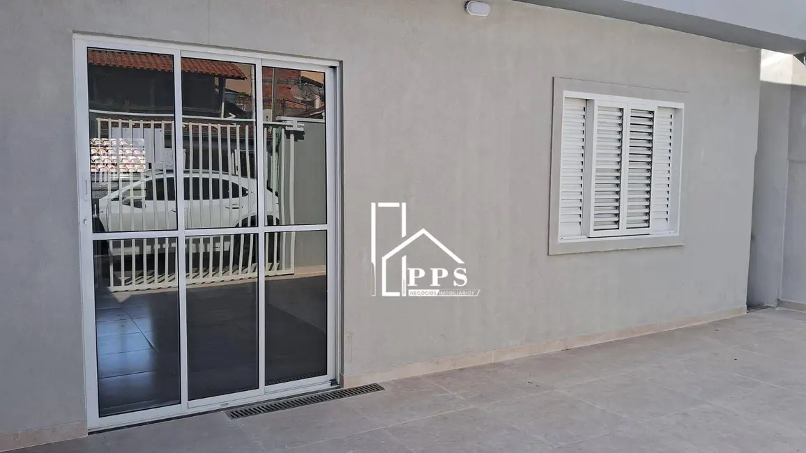 Casa com 3 quartos à venda, 146m2 em Capela, Vinhedo - SP - imagem 1 Foto 1 de Casa com 3 quartos à venda, 146m2 em Capela, Vinhedo - SP