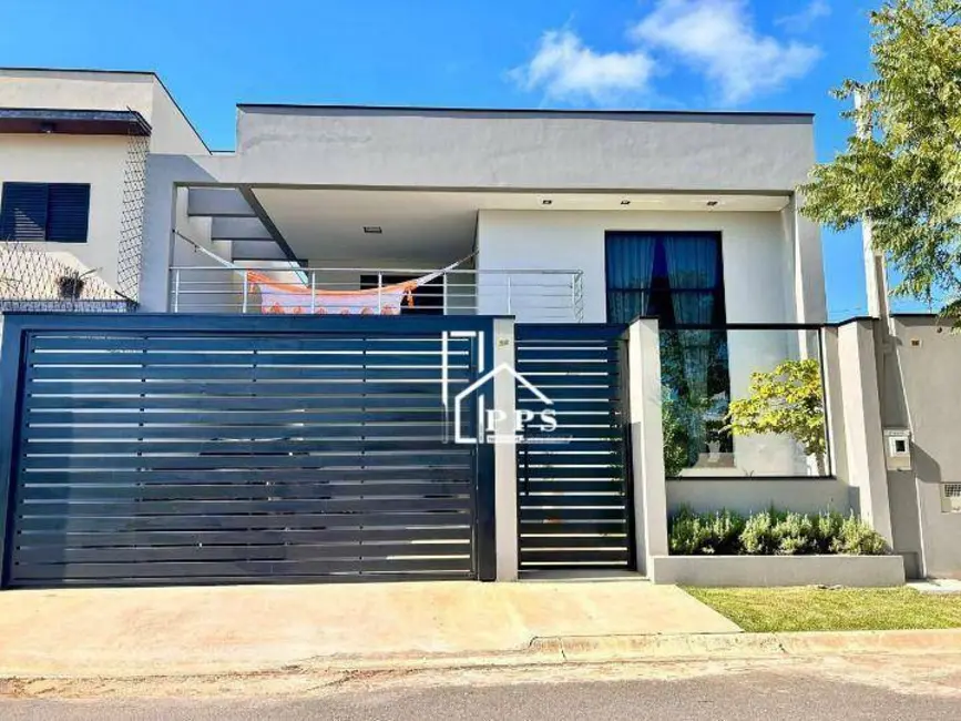 Foto 1 de Casa com 3 quartos à venda, 300m2 em Marambaia, Vinhedo - SP