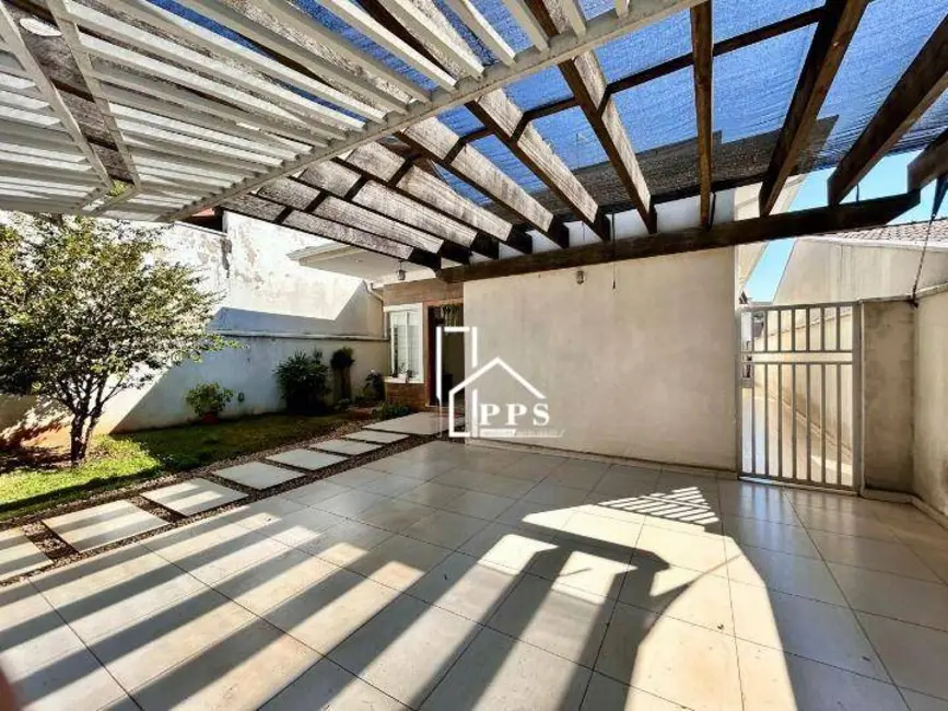 Foto 2 de Casa com 3 quartos à venda, 250m2 em Pinheirinho, Vinhedo - SP