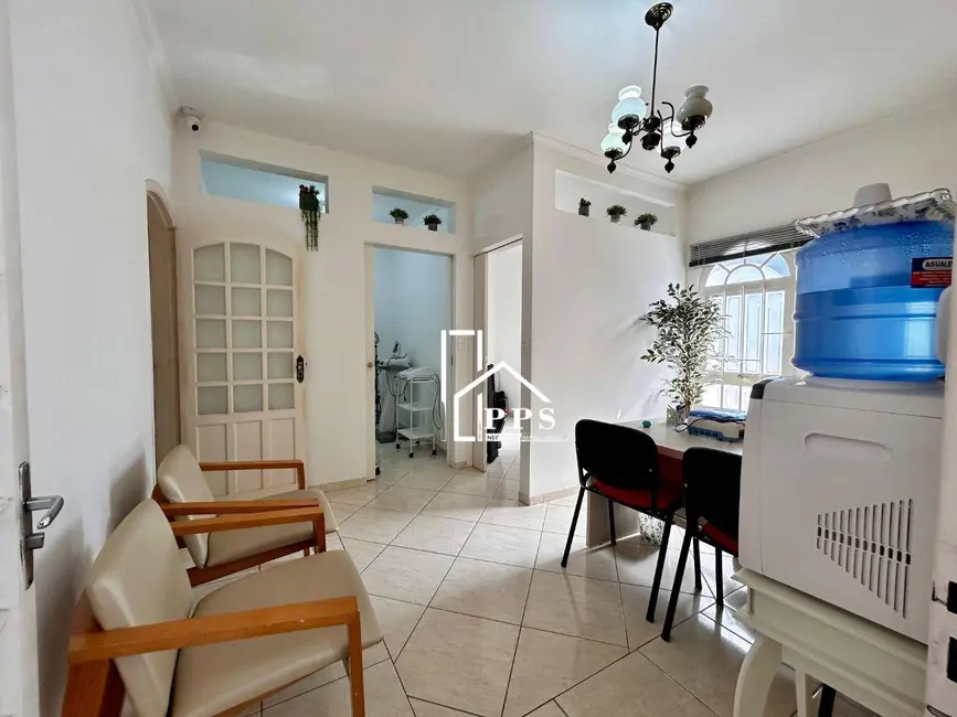 Casa com 3 quartos à venda, 270m2 em Centro, Vinhedo - SP - imagem 3 Foto 3 de Casa com 3 quartos à venda, 270m2 em Centro, Vinhedo - SP