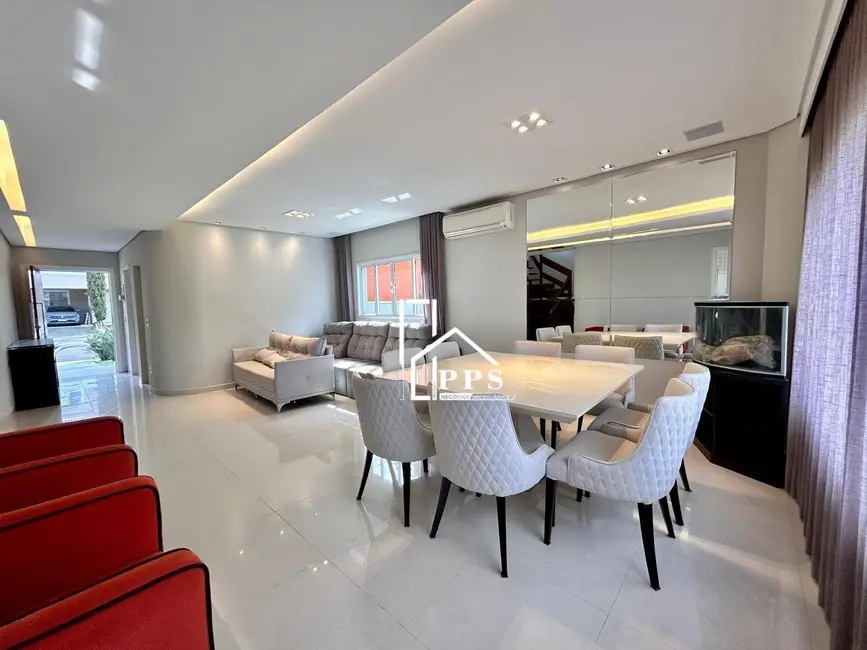Foto 8 de Casa de Condomínio com 3 quartos à venda, 360m2 em Pinheirinho, Vinhedo - SP