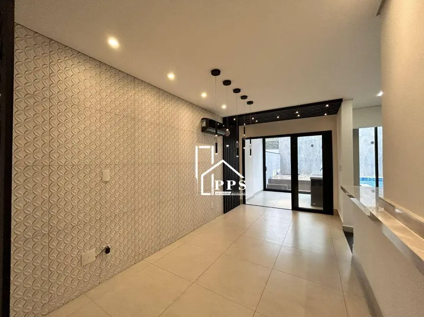 Foto 3 de Casa de Condomínio com 3 quartos à venda, 135m2 em Pinheirinho, Vinhedo - SP