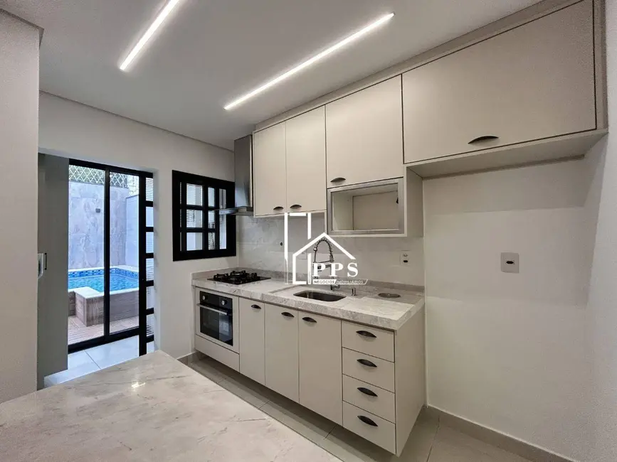 Foto 6 de Casa de Condomínio com 3 quartos à venda, 135m2 em Pinheirinho, Vinhedo - SP