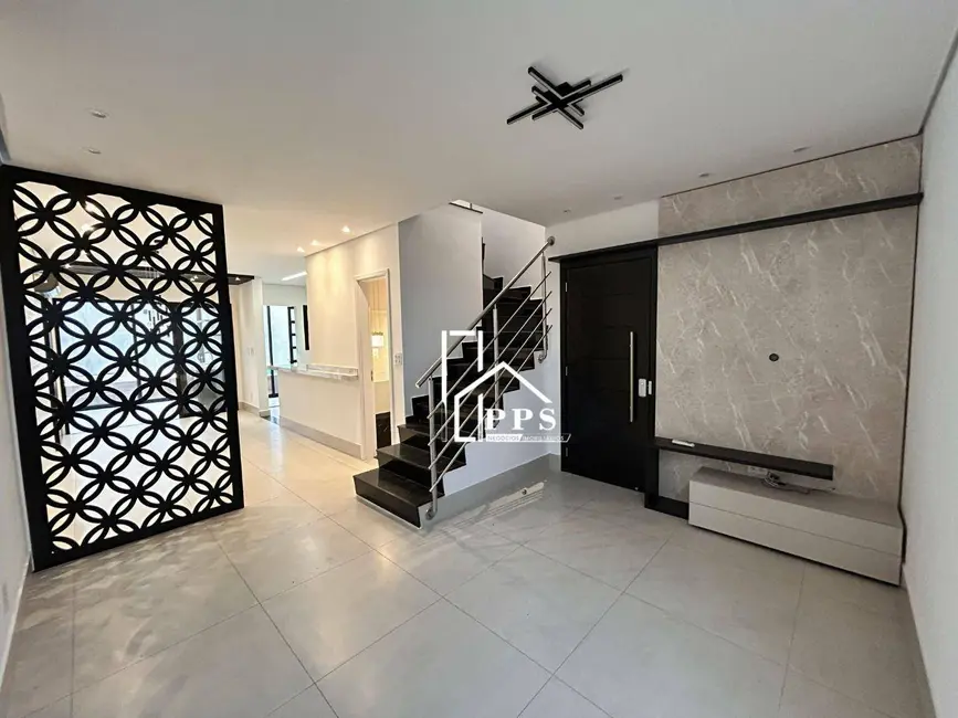 Foto 2 de Casa de Condomínio com 3 quartos à venda, 135m2 em Pinheirinho, Vinhedo - SP