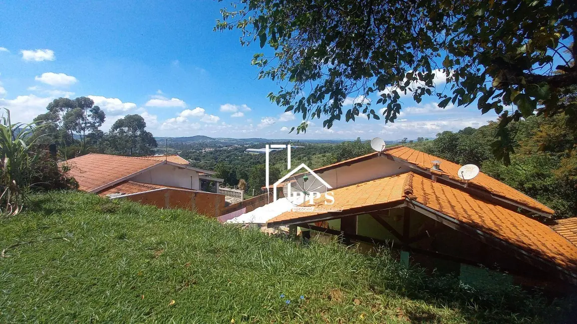 Chácara com 3 quartos à venda, 853m2 em Buracão, Vinhedo - SP - imagem 4 Foto 4 de Chácara com 3 quartos à venda, 853m2 em Buracão, Vinhedo - SP