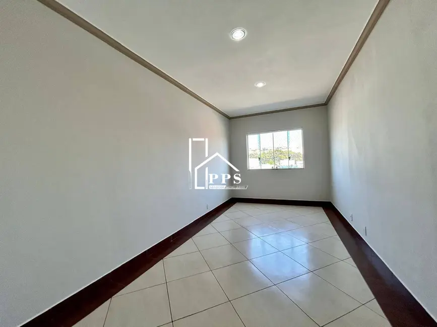 Foto 3 de Casa com 3 quartos à venda, 267m2 em Centro, Vinhedo - SP