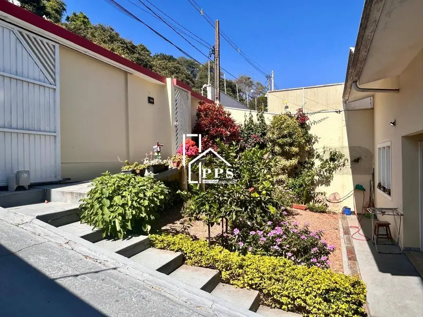 Casa com 2 quartos à venda, 360m2 em Centro, Vinhedo - SP - imagem 1 Foto 1 de Casa com 2 quartos à venda, 360m2 em Centro, Vinhedo - SP