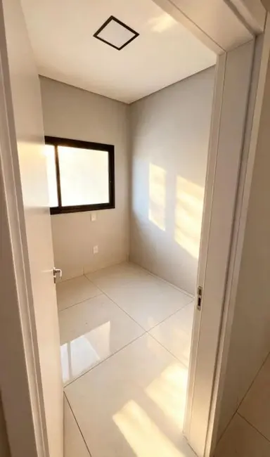 Casa de Condomínio com 3 quartos à venda, 185m2 em Sao Jose Do Rio Preto - SP - imagem 3 Foto 3 de Casa de Condomínio com 3 quartos à venda, 185m2 em Sao Jose Do Rio Preto - SP