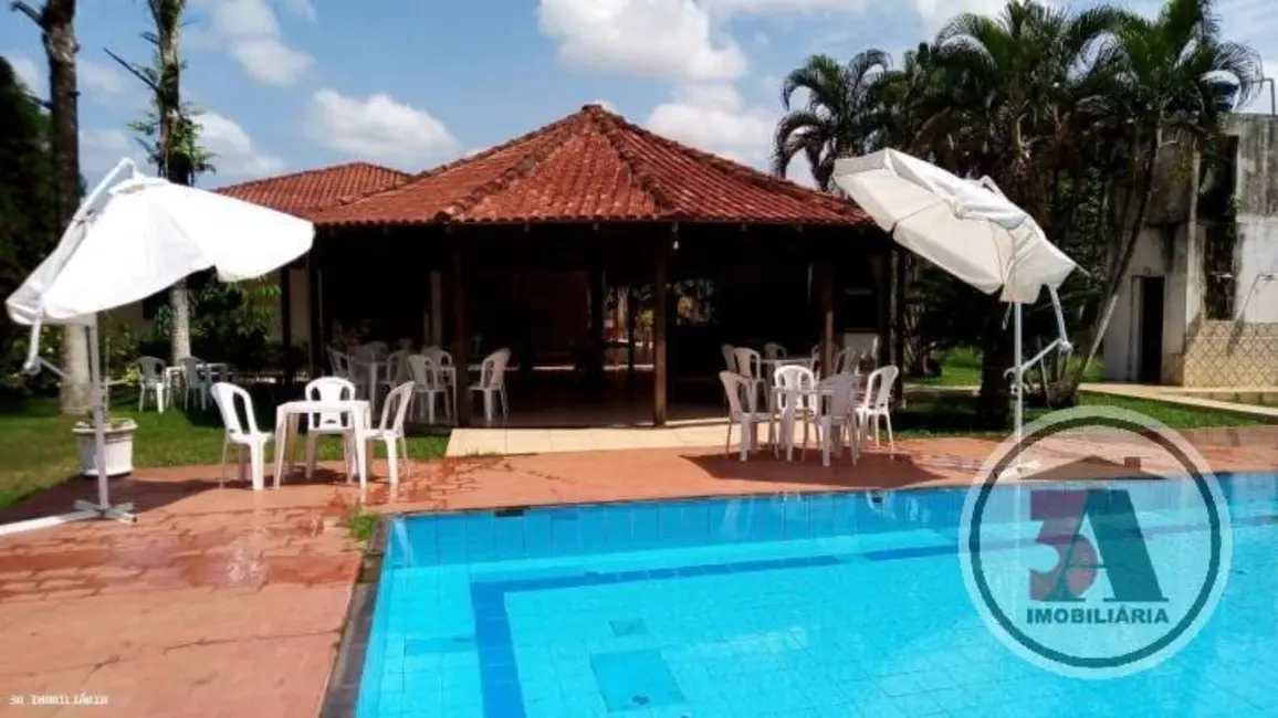 Chácara com 3 quartos à venda, 240m2 em Jardim Santana, Porto Velho - RO - imagem 4 Foto 4 de Chácara com 3 quartos à venda, 240m2 em Jardim Santana, Porto Velho - RO