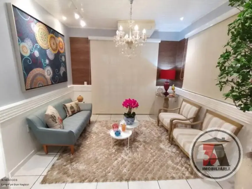 Foto 3 de Casa com 3 quartos à venda, 380m2 em Liberdade, Porto Velho - RO