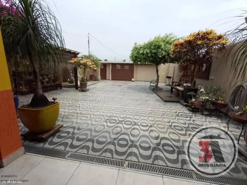 Foto 2 de Casa com 3 quartos à venda, 380m2 em Liberdade, Porto Velho - RO