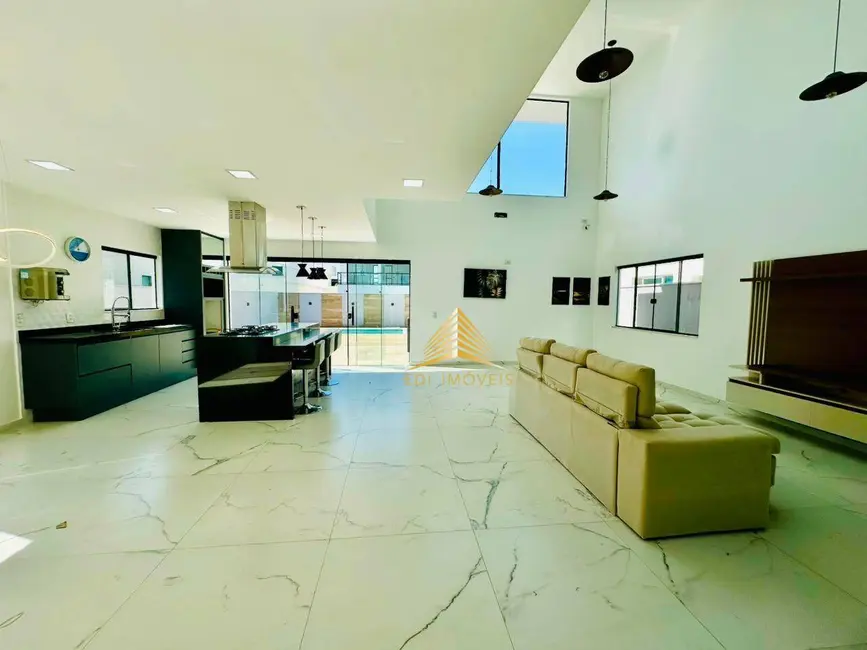 Foto 5 de Casa de Condomínio com 4 quartos à venda, 371m2 em Marica - RJ