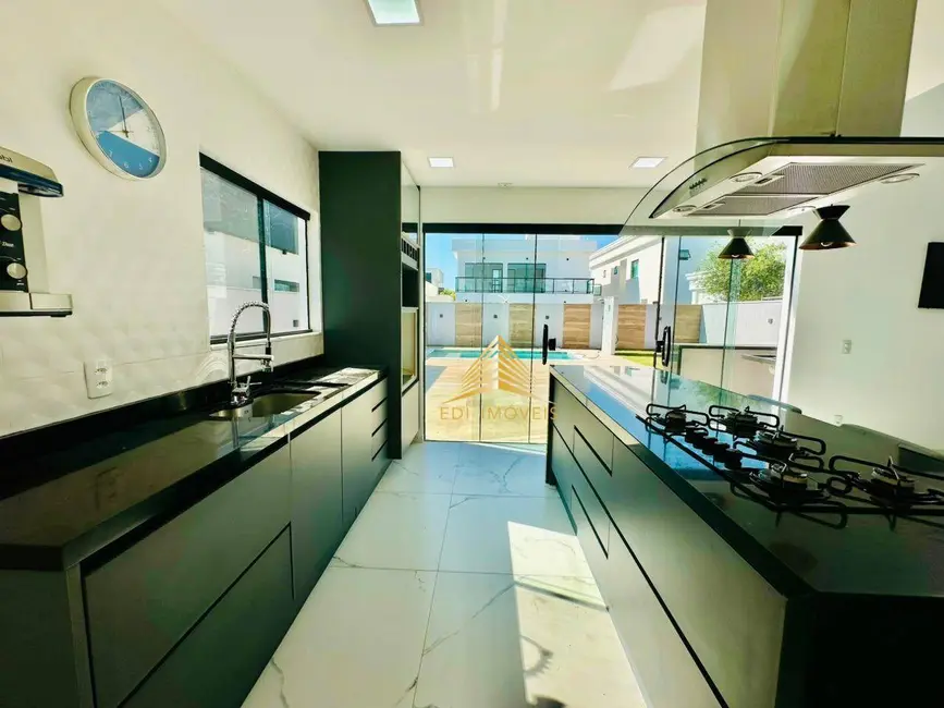 Foto 7 de Casa de Condomínio com 4 quartos à venda, 371m2 em Marica - RJ
