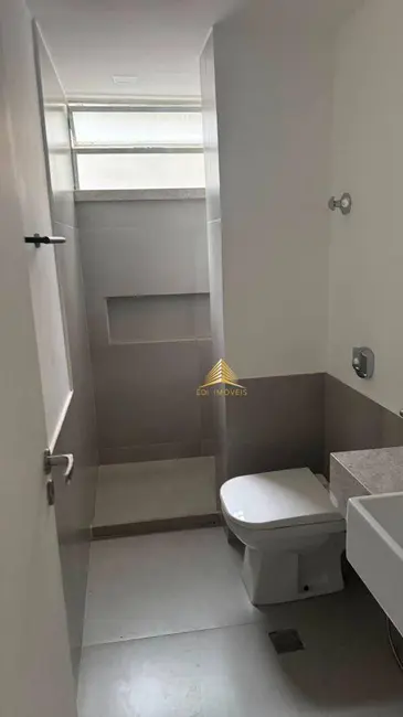 Apartamento com 3 quartos à venda, 70m2 em Icaraí, Niteroi - RJ - imagem 2 Foto 2 de Apartamento com 3 quartos à venda, 70m2 em Icaraí, Niteroi - RJ