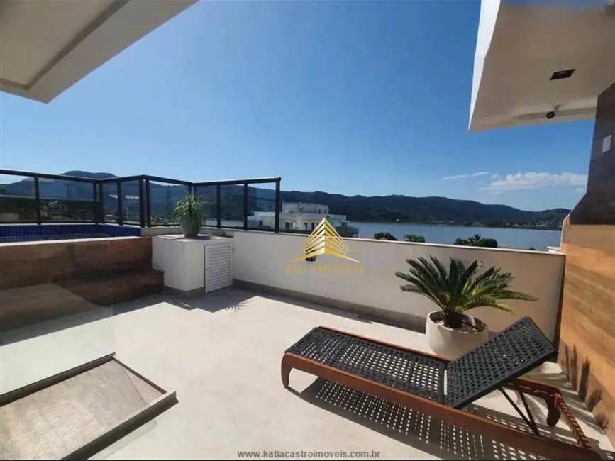 Cobertura com 2 quartos à venda, 119m2 em Marazul, Niteroi - RJ - imagem 7 Foto 7 de Cobertura com 2 quartos à venda, 119m2 em Marazul, Niteroi - RJ