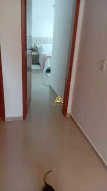 Casa com 5 quartos à venda, 230m2 em Marica - RJ - imagem 2 Foto 2 de Casa com 5 quartos à venda, 230m2 em Marica - RJ