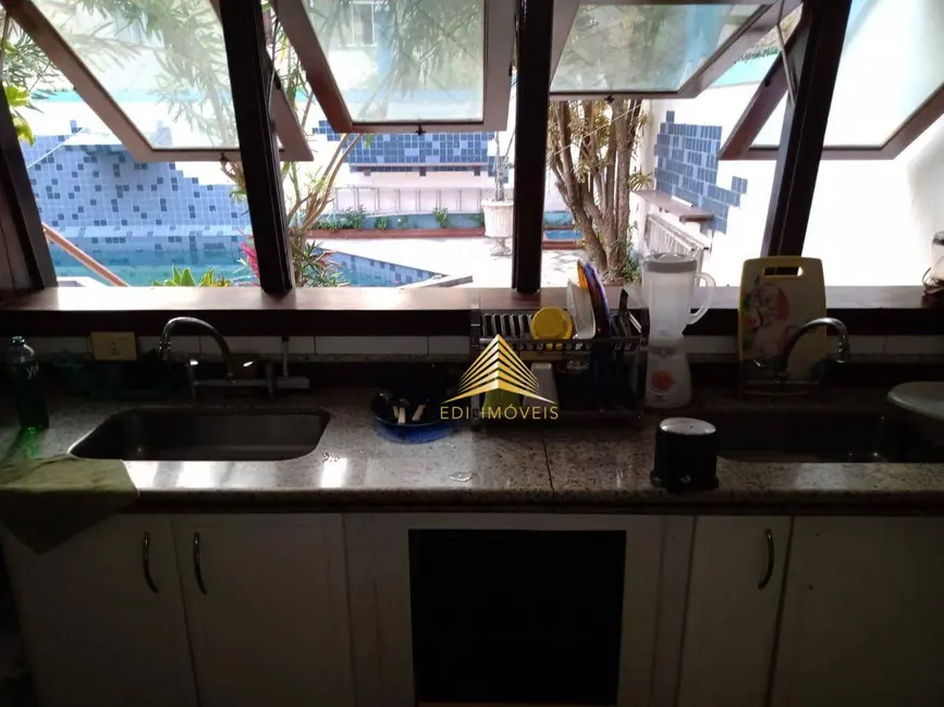Foto 5 de Casa com 4 quartos à venda, 415m2 em Piratininga, Niteroi - RJ