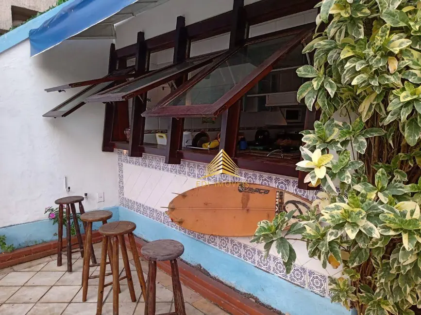 Foto 6 de Casa com 4 quartos à venda, 415m2 em Piratininga, Niteroi - RJ