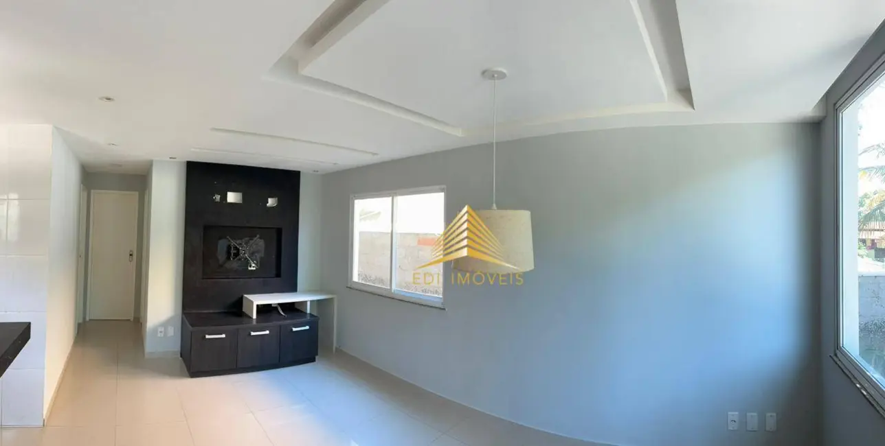 Foto 2 de Casa de Condomínio com 2 quartos à venda, 360m2 em Marica - RJ