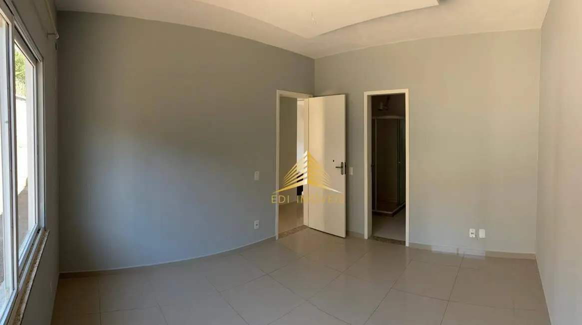 Foto 8 de Casa de Condomínio com 2 quartos à venda, 360m2 em Marica - RJ