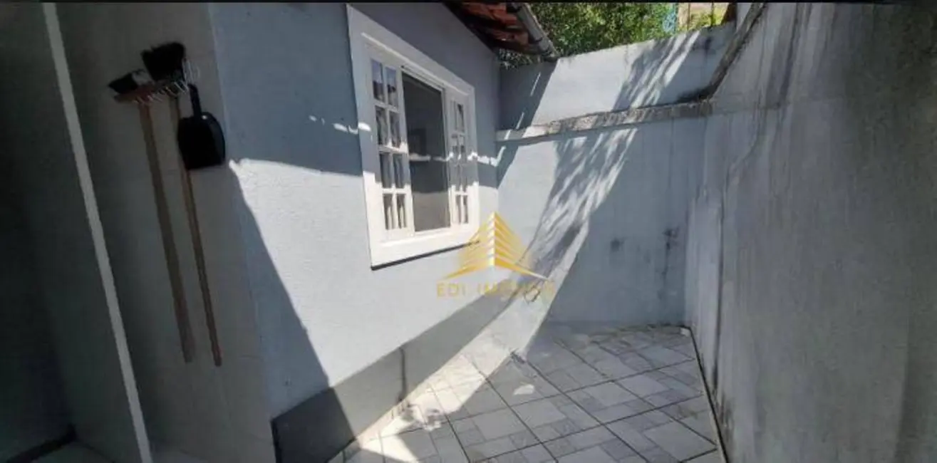 Foto 3 de Casa de Condomínio com 2 quartos à venda, 90m2 em Maria Paula, Niteroi - RJ