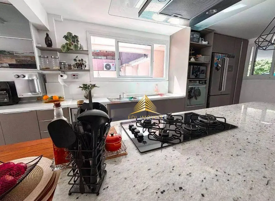 Foto 3 de Casa com 4 quartos à venda, 800m2 em Piratininga, Niteroi - RJ