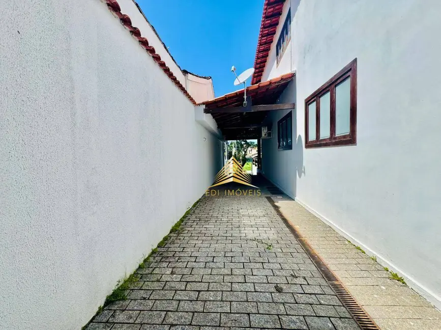 Casa com 5 quartos à venda, 450m2 em Camboinhas, Niteroi - RJ - imagem 6 Foto 6 de Casa com 5 quartos à venda, 450m2 em Camboinhas, Niteroi - RJ