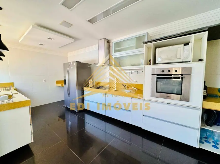 Foto 6 de Casa com 4 quartos à venda, 600m2 em Camboinhas, Niteroi - RJ