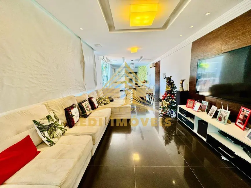 Foto 4 de Casa com 4 quartos à venda, 600m2 em Camboinhas, Niteroi - RJ