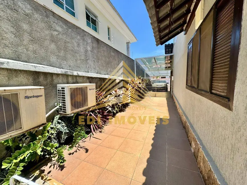 Foto 9 de Casa com 4 quartos à venda, 600m2 em Camboinhas, Niteroi - RJ