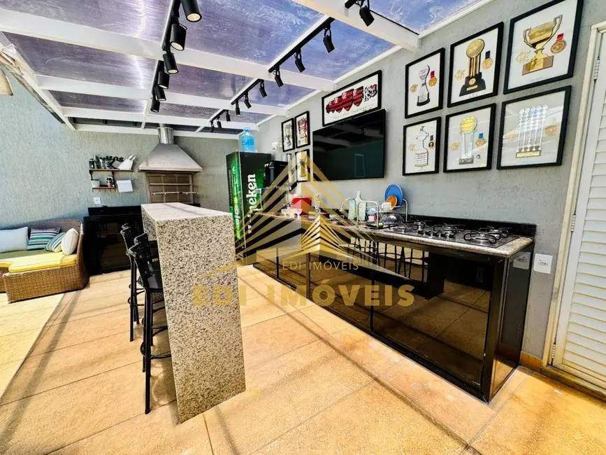 Foto 3 de Casa com 4 quartos à venda, 600m2 em Camboinhas, Niteroi - RJ