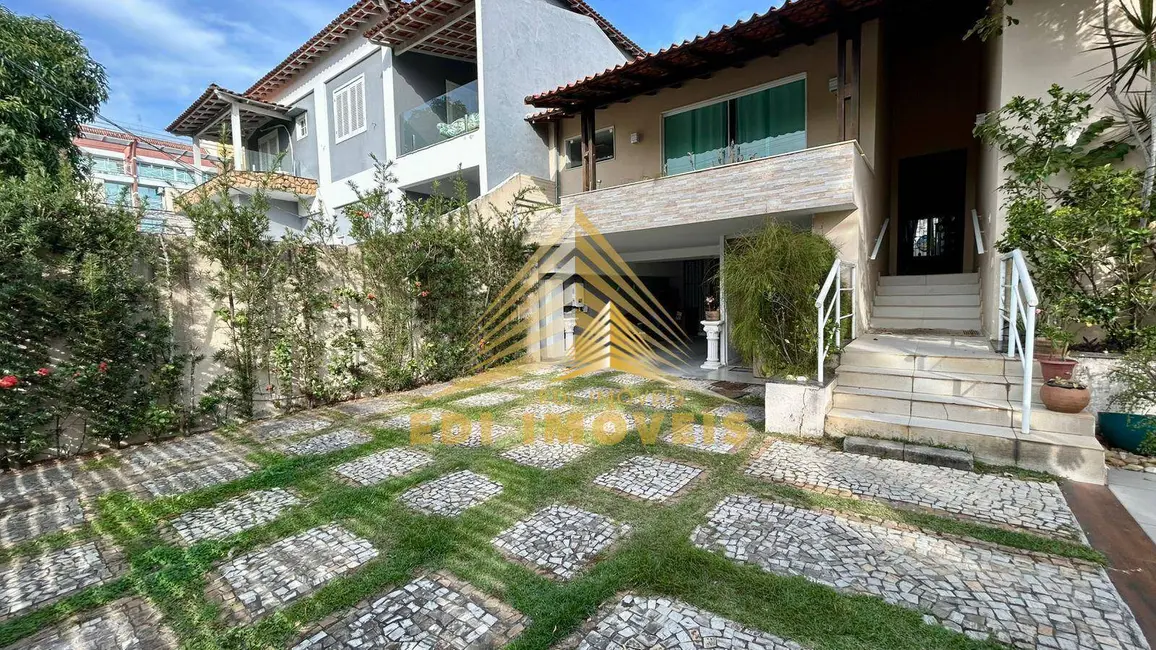 Foto 2 de Casa com 7 quartos à venda, 685m2 em Camboinhas, Niteroi - RJ