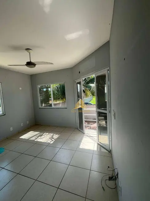 Casa com 2 quartos à venda, 360m2 em Itapeba, Marica - RJ - imagem 6 Foto 6 de Casa com 2 quartos à venda, 360m2 em Itapeba, Marica - RJ