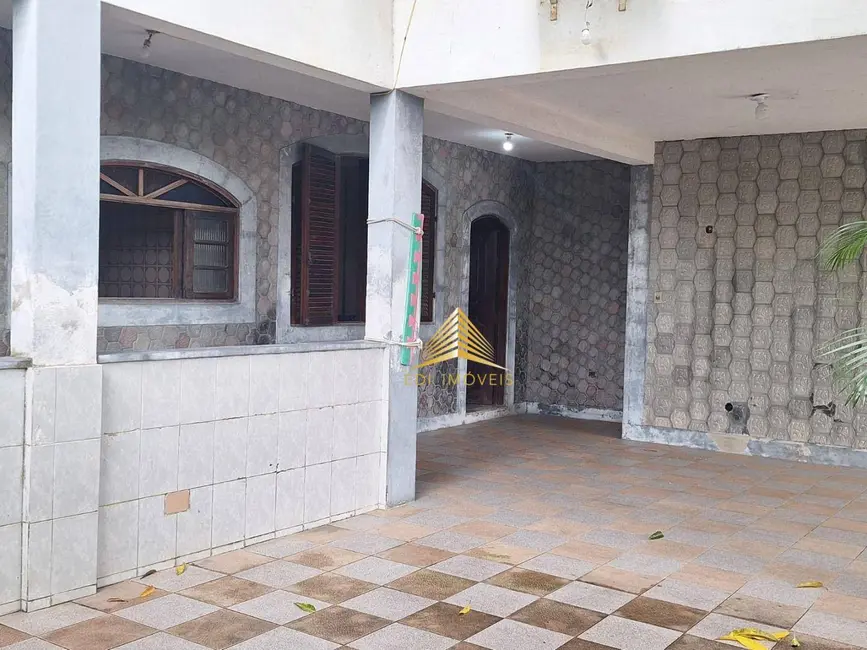 Casa com 3 quartos à venda, 424m2 em Piratininga, Niteroi - RJ - imagem 6 Foto 6 de Casa com 3 quartos à venda, 424m2 em Piratininga, Niteroi - RJ