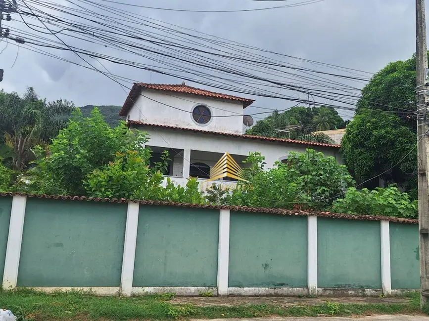 Casa com 3 quartos à venda, 424m2 em Piratininga, Niteroi - RJ - imagem 4 Foto 4 de Casa com 3 quartos à venda, 424m2 em Piratininga, Niteroi - RJ