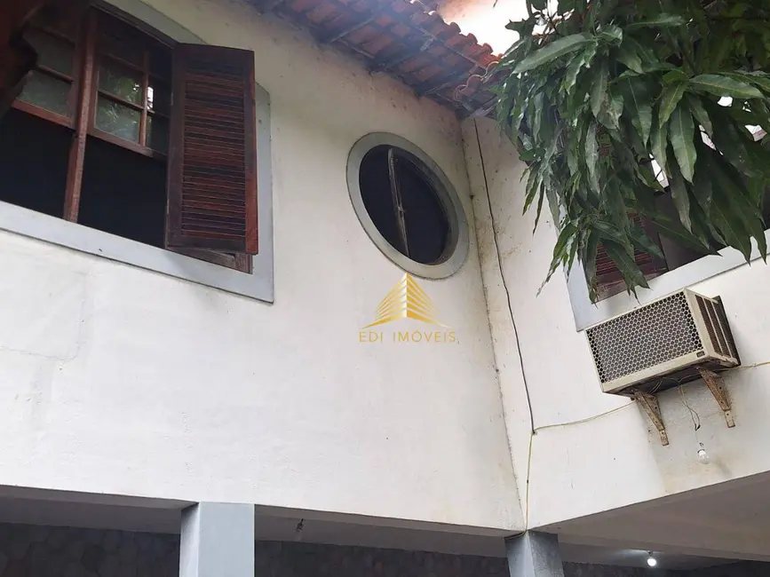 Casa com 3 quartos à venda, 424m2 em Piratininga, Niteroi - RJ - imagem 7 Foto 7 de Casa com 3 quartos à venda, 424m2 em Piratininga, Niteroi - RJ