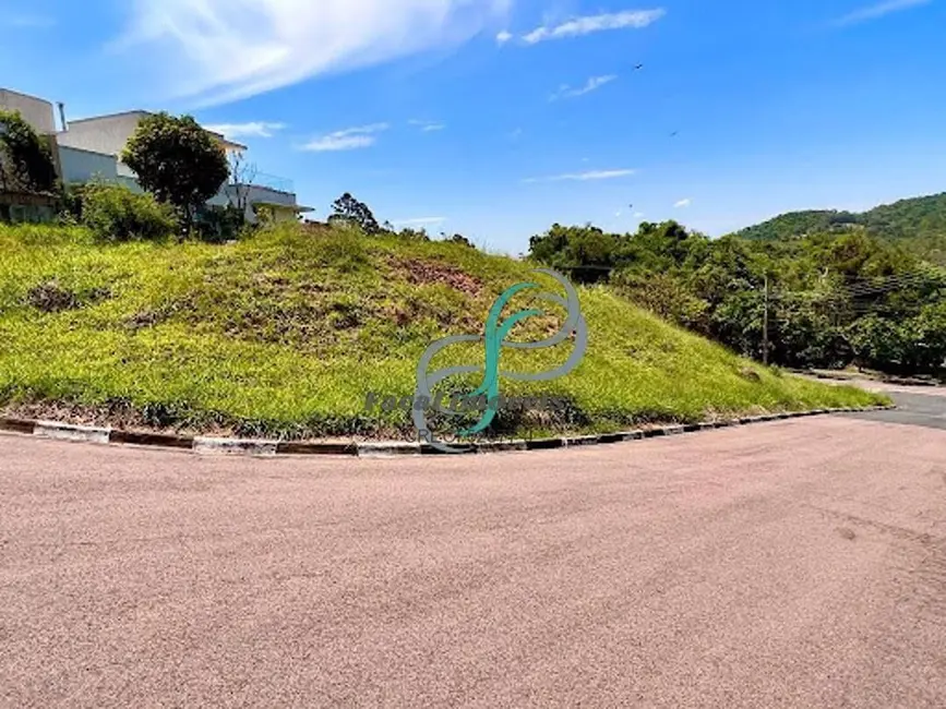 Foto 1 de Terreno / Lote à venda, 1253m2 em Valinhos - SP