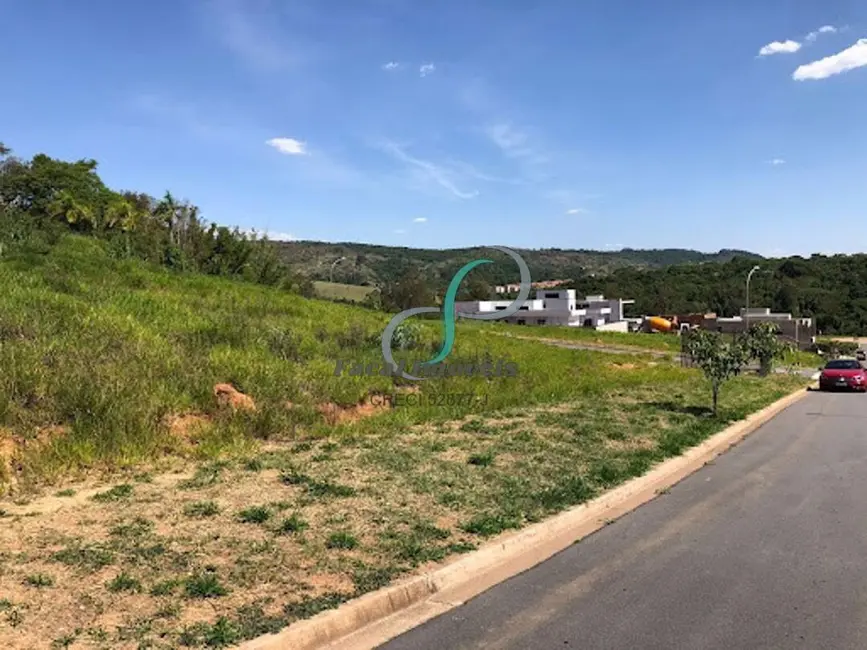 Foto 1 de Terreno / Lote à venda, 713m2 em Valinhos - SP