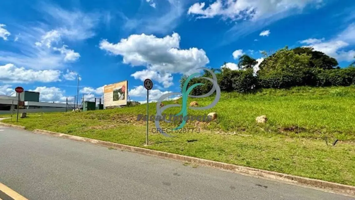 Foto 1 de Terreno / Lote à venda, 713m2 em Valinhos - SP
