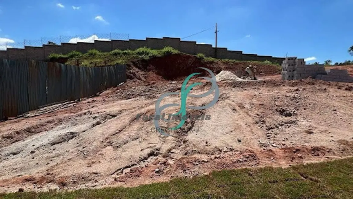 Foto 2 de Terreno / Lote à venda, 312m2 em Valinhos - SP