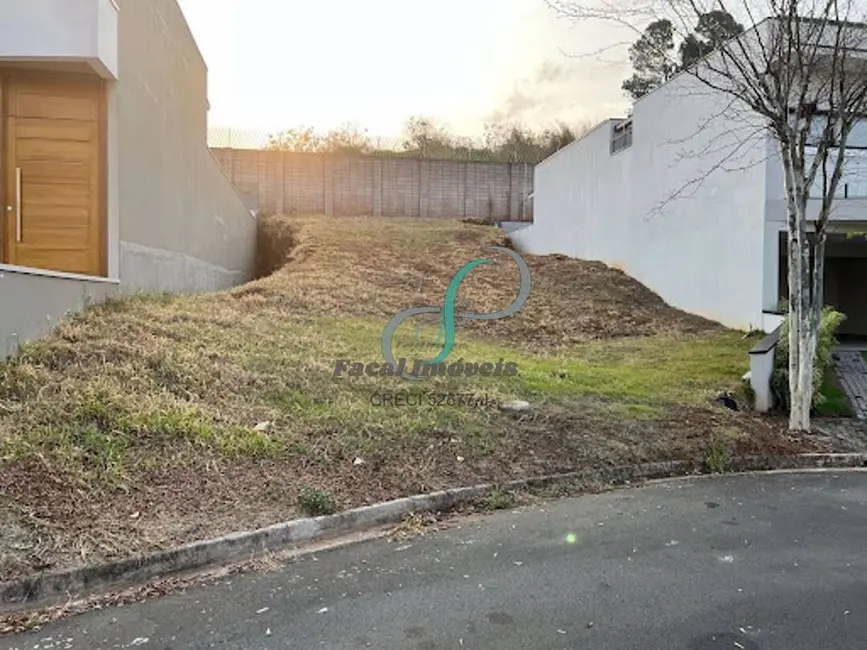 Foto 2 de Terreno / Lote à venda, 303m2 em Lenheiro, Valinhos - SP