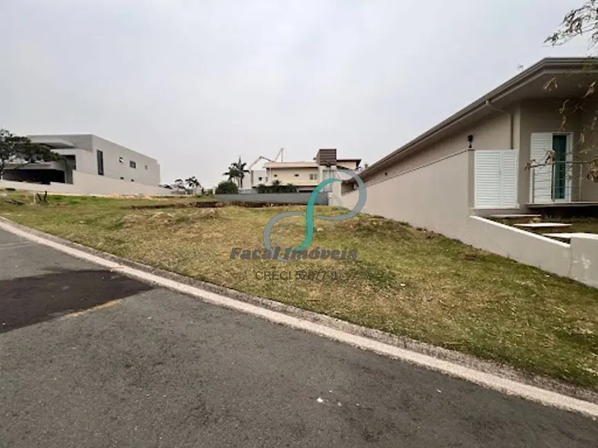 Foto 3 de Terreno / Lote à venda, 535m2 em Valinhos - SP