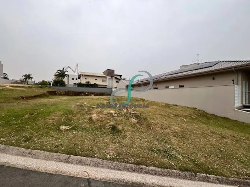 Foto 1 de Terreno / Lote à venda, 535m2 em Valinhos - SP
