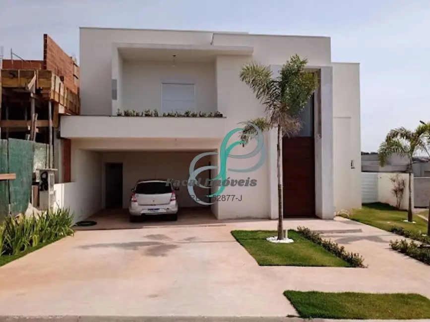 Casa com 3 quartos à venda, 260m2 em Valinhos - SP - imagem 1 Foto 1 de Casa com 3 quartos à venda, 260m2 em Valinhos - SP