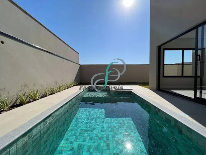 Casa com 3 quartos à venda, 240m2 em Valinhos - SP - imagem 2 Foto 2 de Casa com 3 quartos à venda, 240m2 em Valinhos - SP