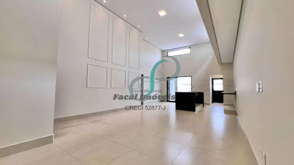 Casa com 3 quartos à venda, 175m2 em Valinhos - SP - imagem 2 Foto 2 de Casa com 3 quartos à venda, 175m2 em Valinhos - SP